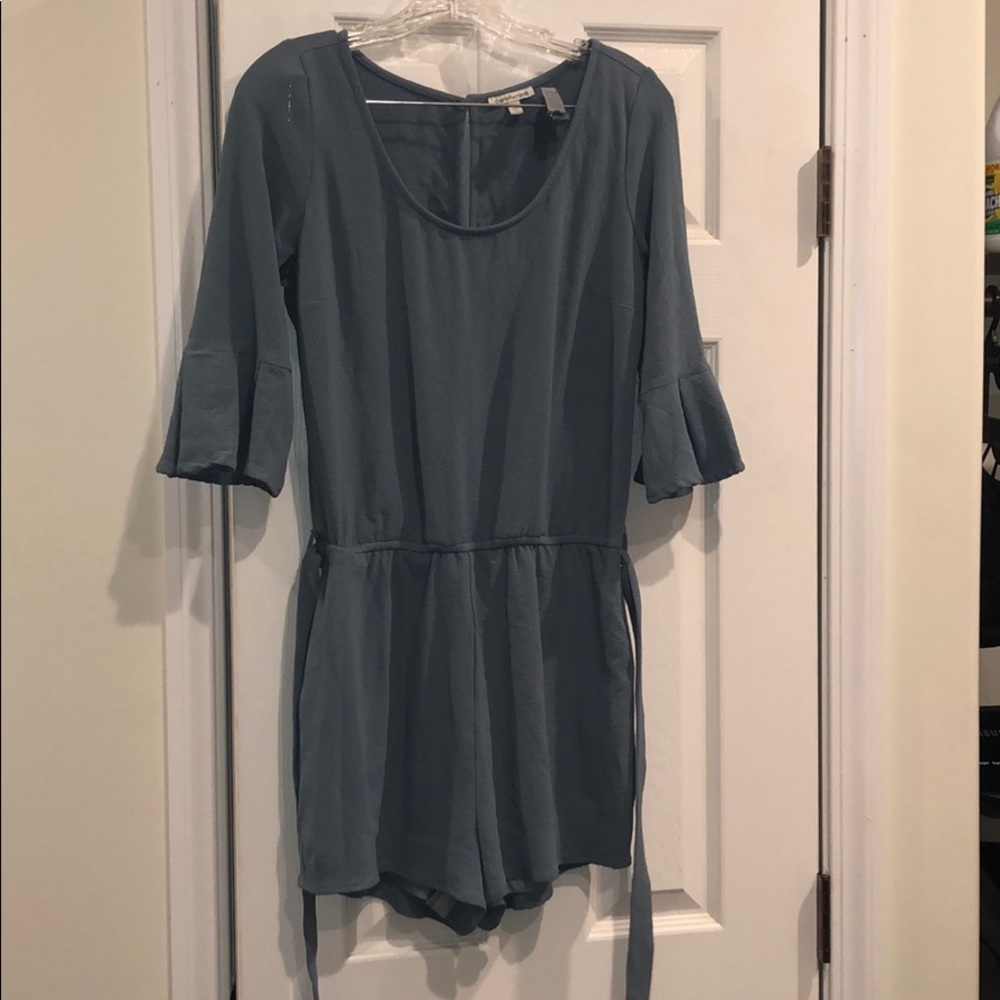Romper - Picture 2 of 3